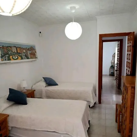 Acogedora Casa Con Piscina Nyaraló Torrevieja
