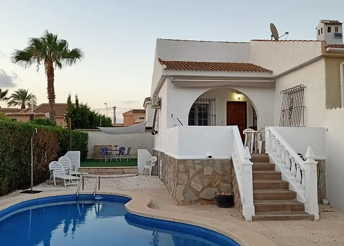 Acogedora Casa Con Piscina Ferienhaus *