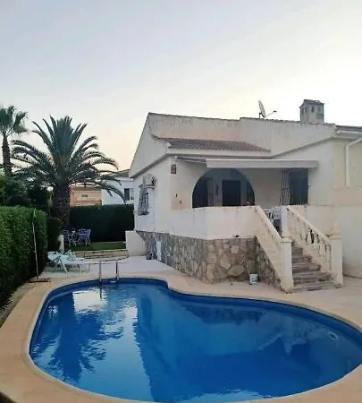 Acogedora Casa Con Piscina Holiday home